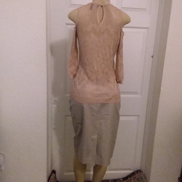 White House/ black Market shirt - Picture 5 of 13